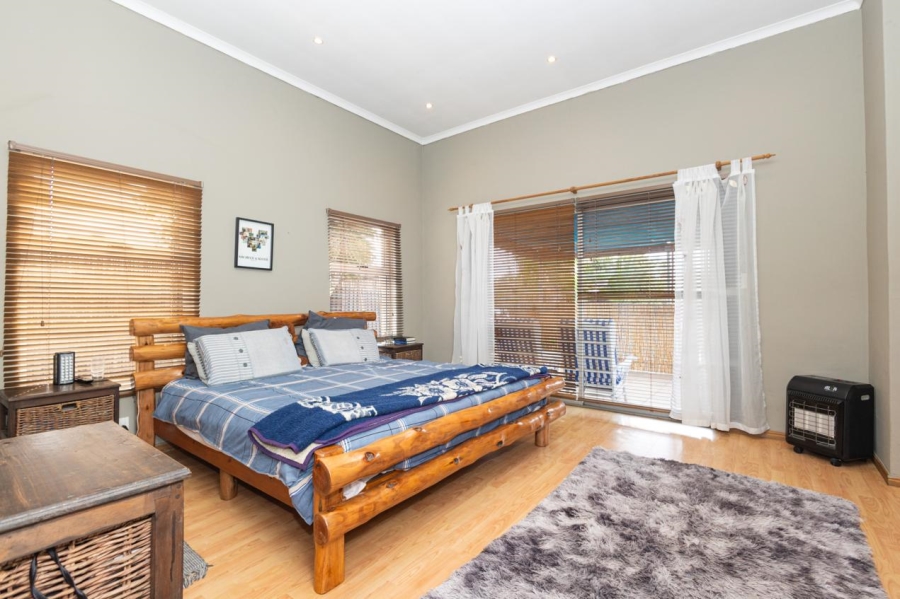 4 Bedroom Property for Sale in Windsor Park Western Cape